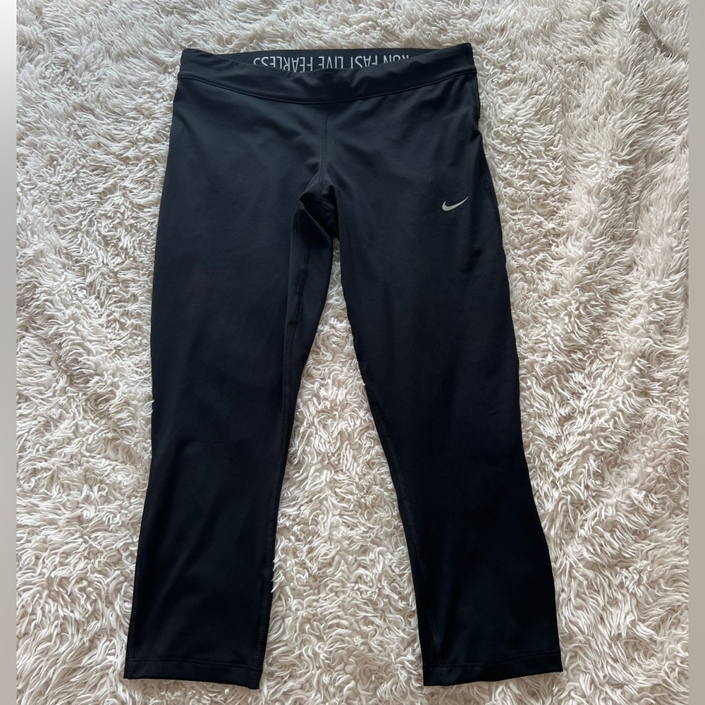 Women’s Nike Capri Dri-Fit Leggings - Picture 2 of 8